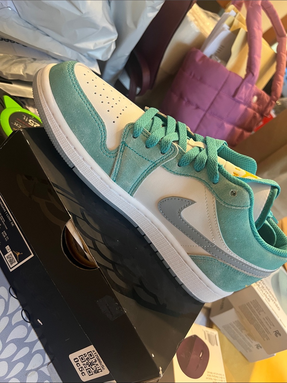Nike Kids Teal and White Low-Top Sneaker